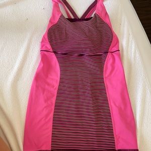 Lululemon maroon and pink tank